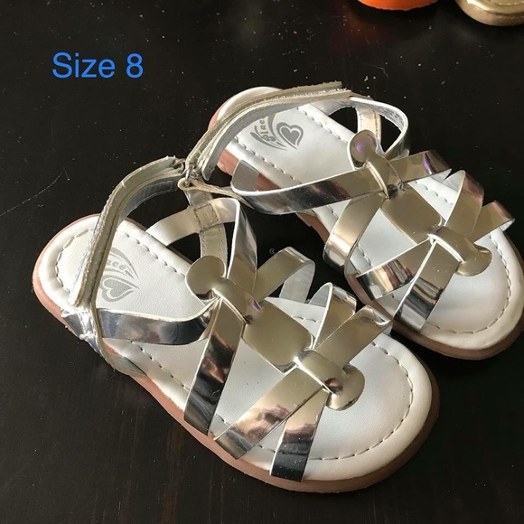 Size 8 gold jellies and silver sandals like new! - Picture 2 of 2